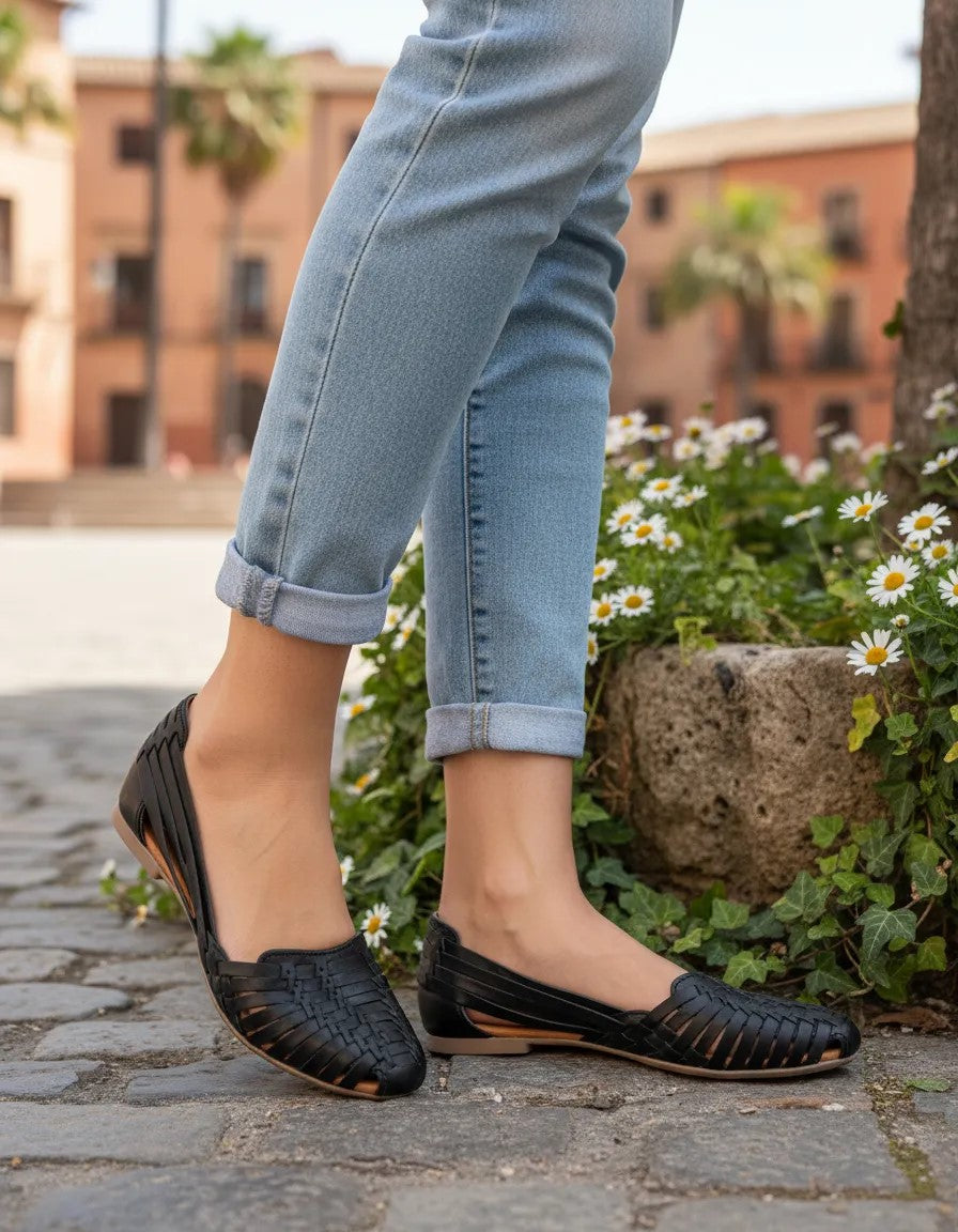 black huaraches womens outfit