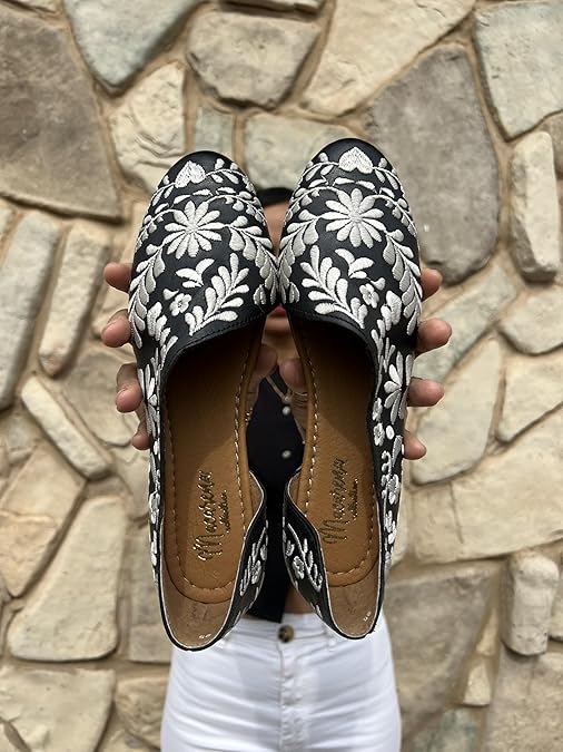 Macarena Collection Sandals women Huarache Sandal Colorful Leather Mexican Comfort Walking Handcrafted Leather Embroidered Flats - Mexican Artisan Design Maky