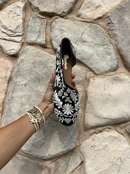 Macarena Collection Sandals women Huarache Sandal Colorful Leather Mexican Comfort Walking Handcrafted Leather Embroidered Flats - Mexican Artisan Design Maky